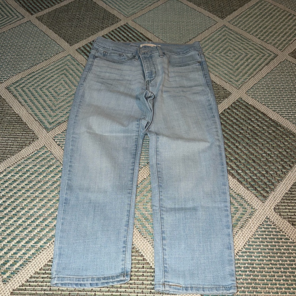 Levi’s 311 shaping skinny Capri in Light Blue Denim